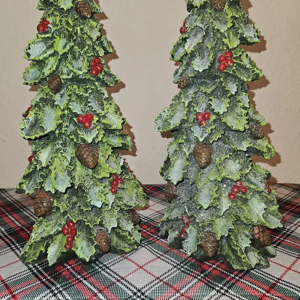 Set Of 2 Elegant Holly & Berry Evergreen Holiday Resin Tree Decor